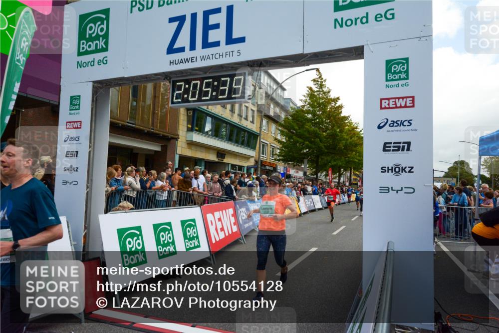 20.09.2026 - PSD Bank Halbmarathon LAZAROV Photography http://msf.ph/oto/10554128 20.09.2026 12:05:38 Ziel 1488, 1779, 2396, 2978, 3173, 3281, 3286, 3922, 4139, 4430, 4450 meine-sportfotos.de