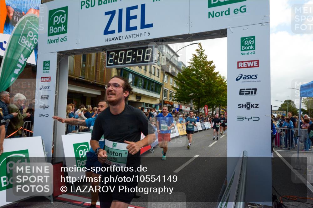 20.09.2026 - PSD Bank Halbmarathon LAZAROV Photography http://msf.ph/oto/10554149 20.09.2026 12:05:47 Ziel 1369, 1487, 1488, 1779, 1834, 2816, 2978, 3143, 3281, 3314, 3894, 3922, 4166, 4450, 4674 meine-sportfotos.de