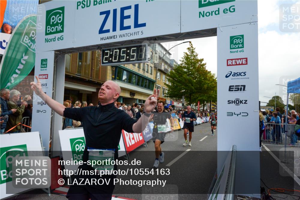 20.09.2026 - PSD Bank Halbmarathon LAZAROV Photography http://msf.ph/oto/10554163 20.09.2026 12:05:51 Ziel 1369, 1487, 1488, 1834, 2468, 2692, 2816, 2991, 3143, 3281, 3314, 3402, 3894, 3922, 4166, 4359, 4450, 4674 meine-sportfotos.de