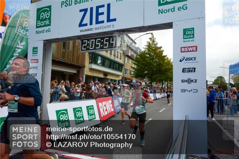 20.09.2026 - PSD Bank Halbmarathon LAZAROV Photography http://msf.ph/oto/10554170 20.09.2026 12:05:53 Ziel 1369, 1487, 1488, 1834, 2468, 2580, 2692, 2816, 2979, 2991, 3143, 3281, 3314, 3402, 3617, 3894, 3922, 4166, 4359, 4450, 4674 meine-sportfotos.de