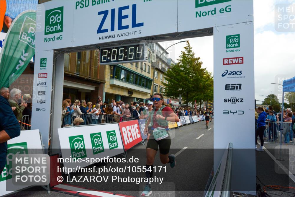 20.09.2026 - PSD Bank Halbmarathon LAZAROV Photography http://msf.ph/oto/10554171 20.09.2026 12:05:53 Ziel 1369, 1487, 1488, 1834, 2468, 2580, 2692, 2816, 2979, 2991, 3143, 3281, 3314, 3402, 3617, 3894, 3922, 4166, 4359, 4450, 4674 meine-sportfotos.de
