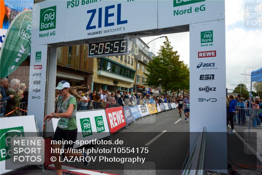 20.09.2026 - PSD Bank Halbmarathon LAZAROV Photography http://msf.ph/oto/10554175 20.09.2026 12:05:55 Ziel 1369, 1487, 1834, 2468, 2580, 2692, 2816, 2979, 2991, 3143, 3314, 3402, 3617, 3656, 3894, 3922, 4166, 4359, 4450, 4674 meine-sportfotos.de