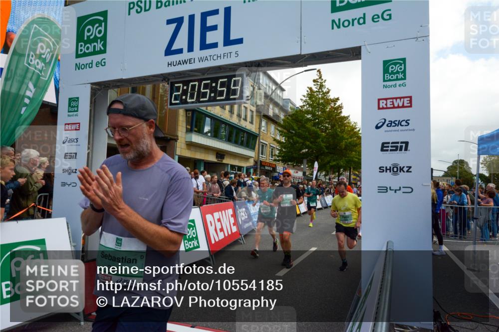 20.09.2026 - PSD Bank Halbmarathon LAZAROV Photography http://msf.ph/oto/10554185 20.09.2026 12:05:58 Ziel 1487, 1834, 2468, 2580, 2692, 2816, 2979, 2991, 3143, 3314, 3402, 3617, 3656, 3894, 4166, 4359 meine-sportfotos.de