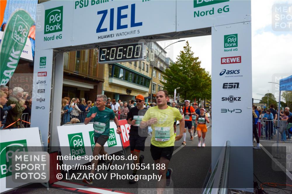 20.09.2026 - PSD Bank Halbmarathon LAZAROV Photography http://msf.ph/oto/10554188 20.09.2026 12:05:59 Ziel 1300, 1487, 1834, 2468, 2580, 2692, 2816, 2852, 2979, 2991, 3143, 3314, 3402, 3617, 3656, 3894, 4166, 4359 meine-sportfotos.de