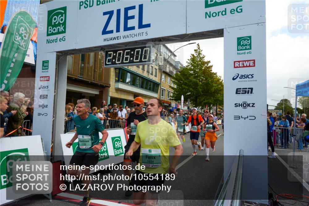 20.09.2026 - PSD Bank Halbmarathon LAZAROV Photography http://msf.ph/oto/10554189 20.09.2026 12:05:59 Ziel 1300, 1487, 1834, 2468, 2580, 2692, 2816, 2852, 2979, 2991, 3143, 3314, 3402, 3617, 3656, 3894, 4166, 4359 meine-sportfotos.de