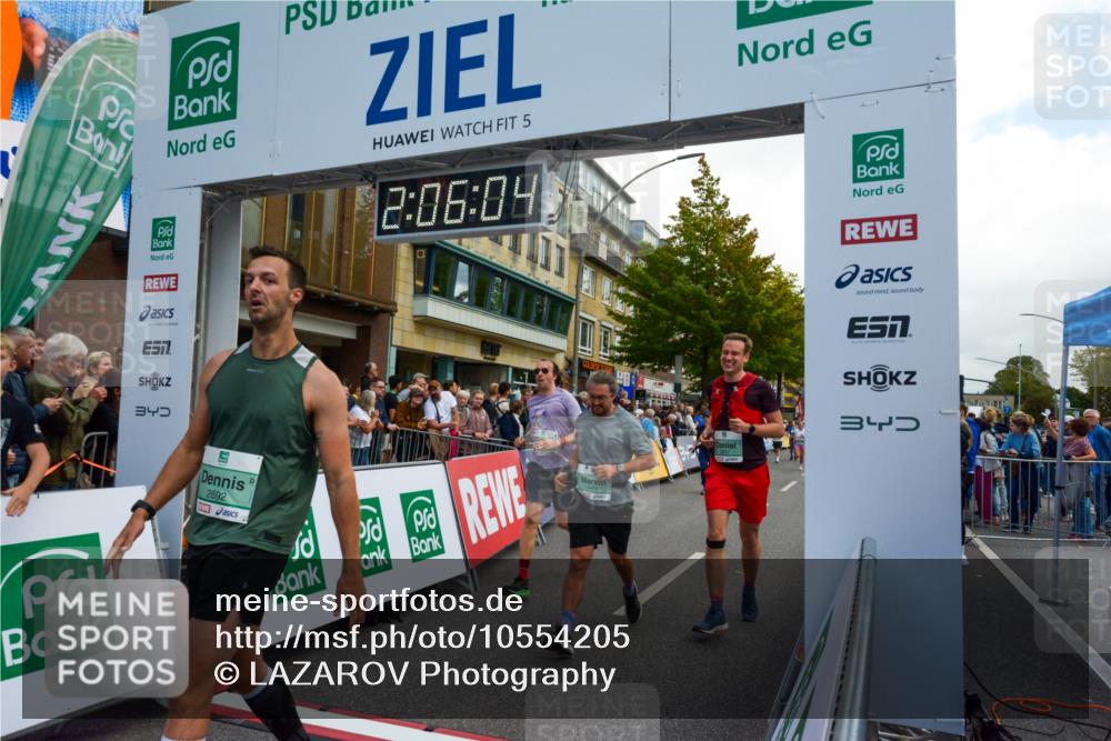 20.09.2026 - PSD Bank Halbmarathon LAZAROV Photography http://msf.ph/oto/10554205 20.09.2026 12:06:03 Ziel 1252, 1300, 1487, 1834, 1916, 2468, 2580, 2692, 2816, 2852, 2979, 2991, 3402, 3617, 3656, 4166, 4359, 4629 meine-sportfotos.de