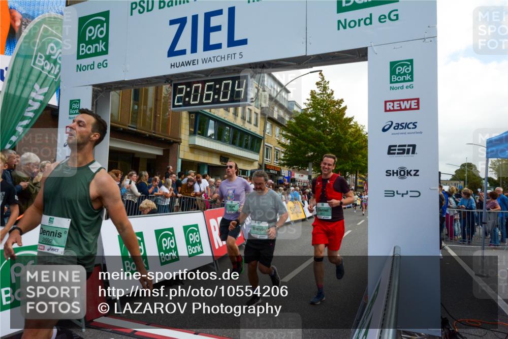 20.09.2026 - PSD Bank Halbmarathon LAZAROV Photography http://msf.ph/oto/10554206 20.09.2026 12:06:04 Ziel 1252, 1300, 1487, 1834, 1916, 2468, 2580, 2692, 2816, 2852, 2979, 2991, 3402, 3617, 3656, 4166, 4359, 4629, 4786 meine-sportfotos.de