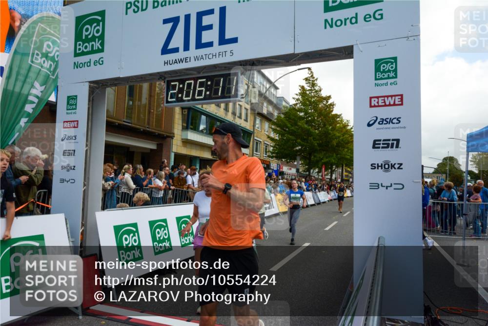 20.09.2026 - PSD Bank Halbmarathon LAZAROV Photography http://msf.ph/oto/10554224 20.09.2026 12:06:10 Ziel 1252, 1300, 1916, 1940, 2580, 2852, 2979, 3617, 3656, 4629, 4786 meine-sportfotos.de