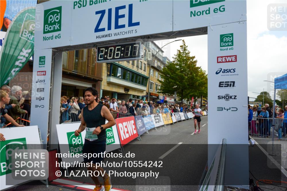 20.09.2026 - PSD Bank Halbmarathon LAZAROV Photography http://msf.ph/oto/10554242 20.09.2026 12:06:16 Ziel 1252, 1300, 1916, 1940, 2852, 4629, 4647, 4786 meine-sportfotos.de