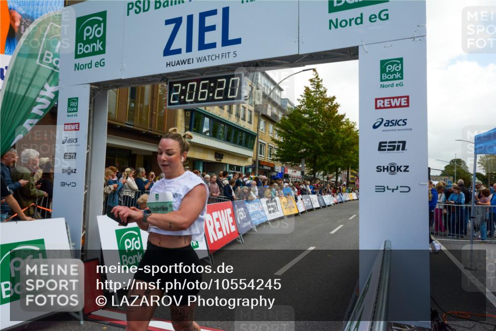 20.09.2026 - PSD Bank Halbmarathon LAZAROV Photography http://msf.ph/oto/10554245 20.09.2026 12:06:19 Ziel 1252, 1940, 4647, 4717, 4786 meine-sportfotos.de