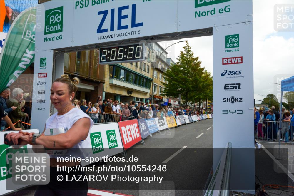 20.09.2026 - PSD Bank Halbmarathon LAZAROV Photography http://msf.ph/oto/10554246 20.09.2026 12:06:19 Ziel 1252, 1940, 4647, 4717, 4786 meine-sportfotos.de