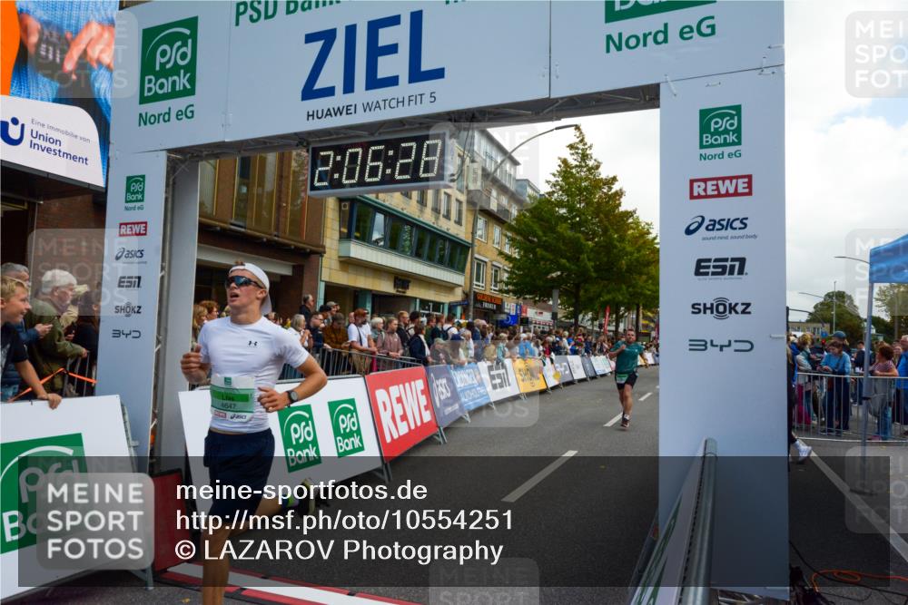 20.09.2026 - PSD Bank Halbmarathon LAZAROV Photography http://msf.ph/oto/10554251 20.09.2026 12:06:27 Ziel 2024, 2684, 4647, 4676, 4717 meine-sportfotos.de