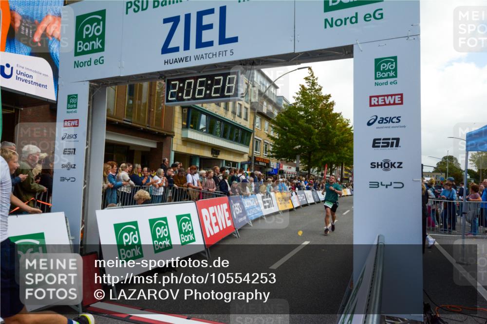 20.09.2026 - PSD Bank Halbmarathon LAZAROV Photography http://msf.ph/oto/10554253 20.09.2026 12:06:27 Ziel 2024, 2684, 4647, 4676, 4717 meine-sportfotos.de