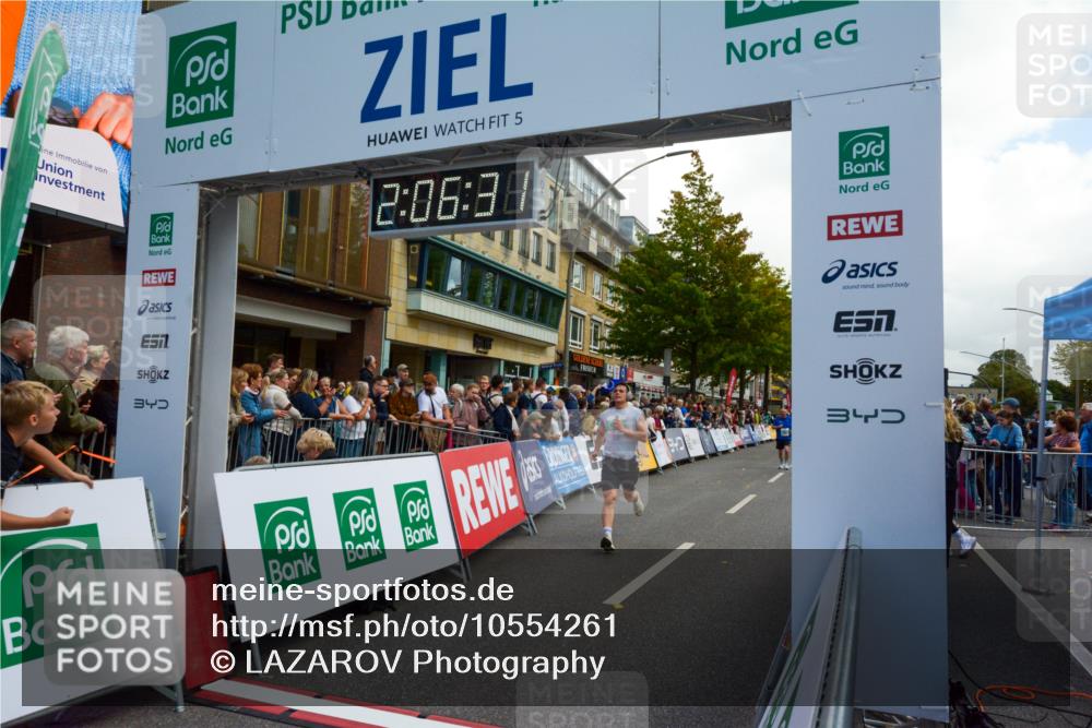 20.09.2026 - PSD Bank Halbmarathon LAZAROV Photography http://msf.ph/oto/10554261 20.09.2026 12:06:30 Ziel 2024, 2684, 2715, 2874, 4266, 4379, 4647, 4676, 4717 meine-sportfotos.de