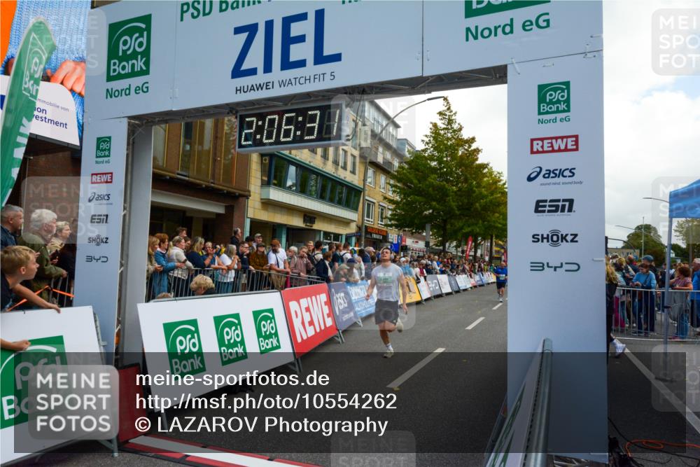20.09.2026 - PSD Bank Halbmarathon LAZAROV Photography http://msf.ph/oto/10554262 20.09.2026 12:06:30 Ziel 2024, 2684, 2715, 2874, 4266, 4379, 4647, 4676, 4717 meine-sportfotos.de