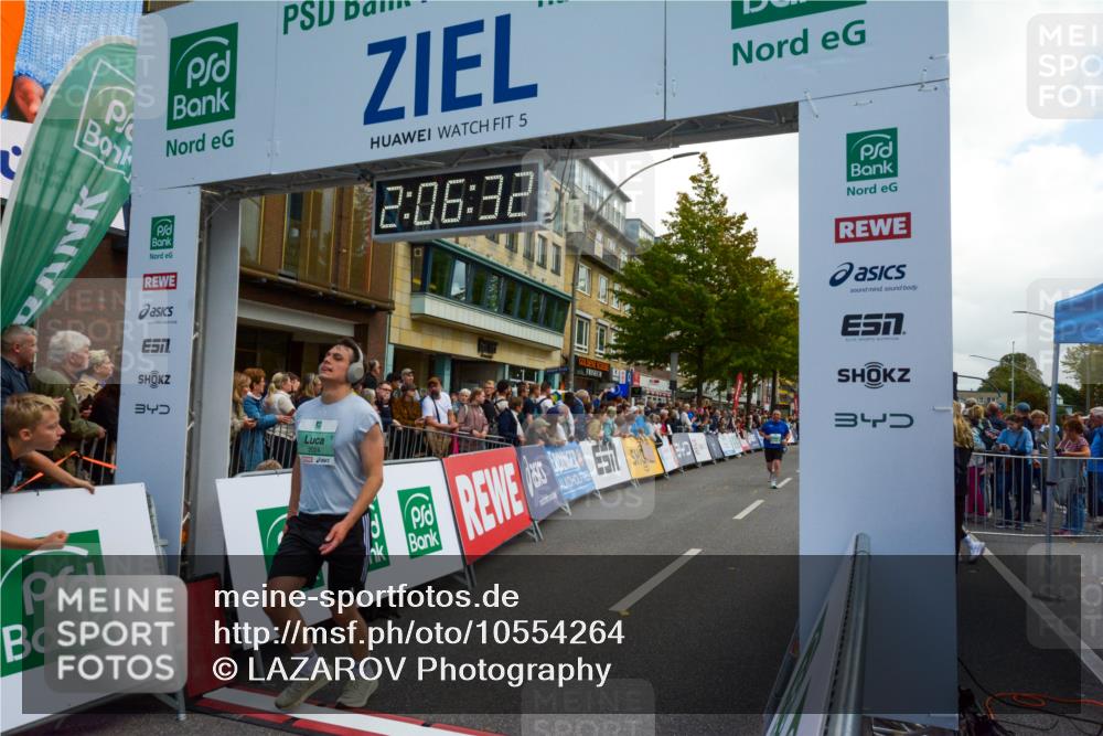 20.09.2026 - PSD Bank Halbmarathon LAZAROV Photography http://msf.ph/oto/10554264 20.09.2026 12:06:31 Ziel 2024, 2684, 2715, 2874, 4266, 4379, 4647, 4676, 4717 meine-sportfotos.de