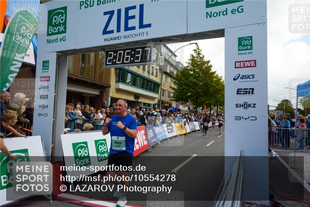20.09.2026 - PSD Bank Halbmarathon LAZAROV Photography http://msf.ph/oto/10554278 20.09.2026 12:06:36 Ziel 1390, 1695, 2024, 2684, 2715, 2874, 3450, 4266, 4379, 4676, 4695, 4717, 4748 meine-sportfotos.de