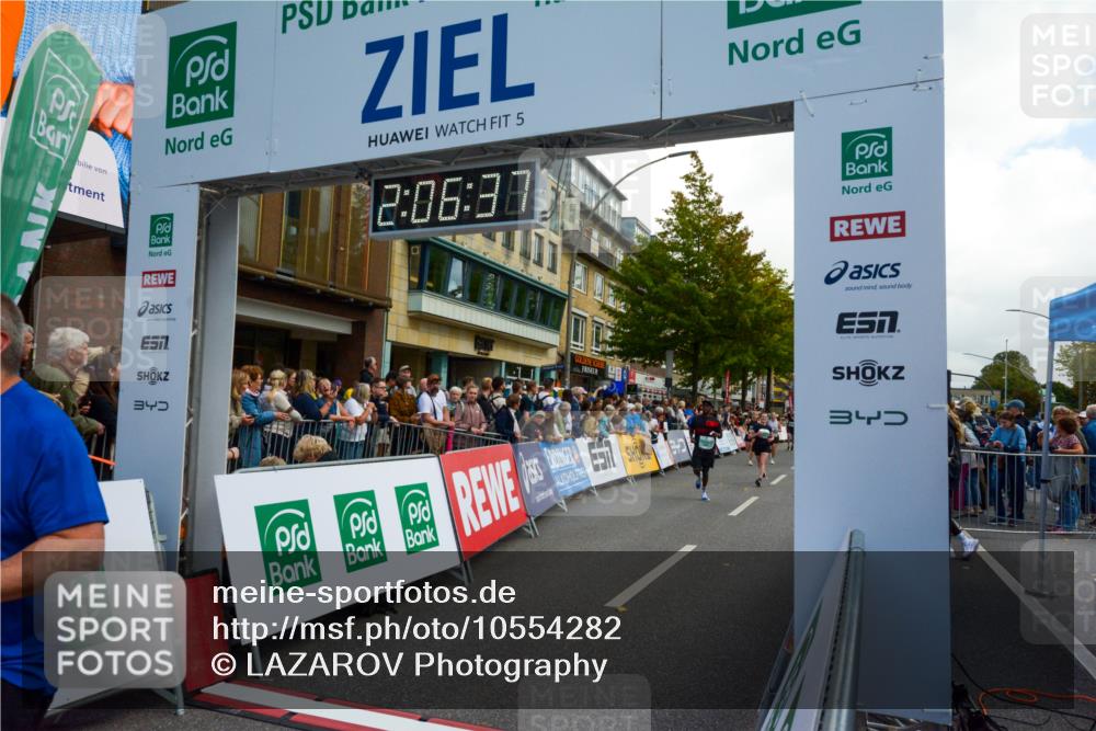 20.09.2026 - PSD Bank Halbmarathon LAZAROV Photography http://msf.ph/oto/10554282 20.09.2026 12:06:37 Ziel 1390, 1695, 2024, 2684, 2715, 2874, 3450, 4266, 4379, 4676, 4695, 4748, 4775 meine-sportfotos.de