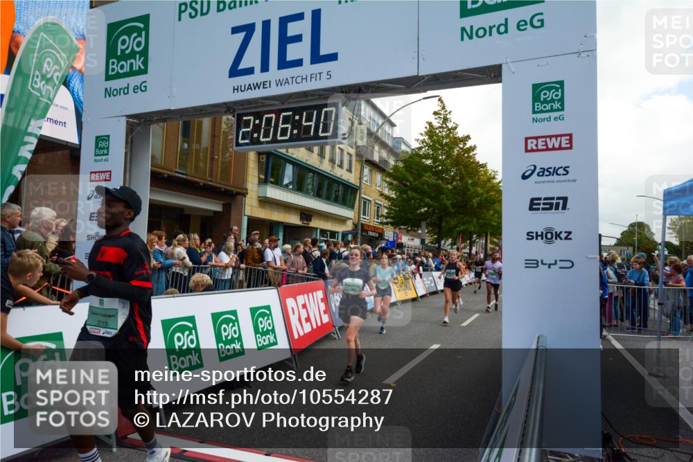 20.09.2026 - PSD Bank Halbmarathon LAZAROV Photography http://msf.ph/oto/10554287 20.09.2026 12:06:40 Ziel 1390, 1695, 2684, 2715, 2874, 3450, 4004, 4266, 4379, 4676, 4695, 4748, 4775 meine-sportfotos.de