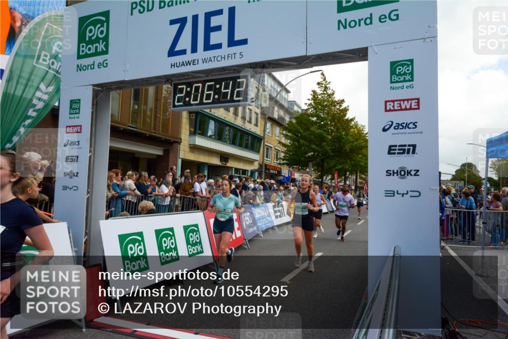 20.09.2026 - PSD Bank Halbmarathon LAZAROV Photography http://msf.ph/oto/10554295 20.09.2026 12:06:41 Ziel 1390, 1695, 2684, 2715, 2874, 3450, 4004, 4266, 4379, 4676, 4695, 4748, 4775 meine-sportfotos.de