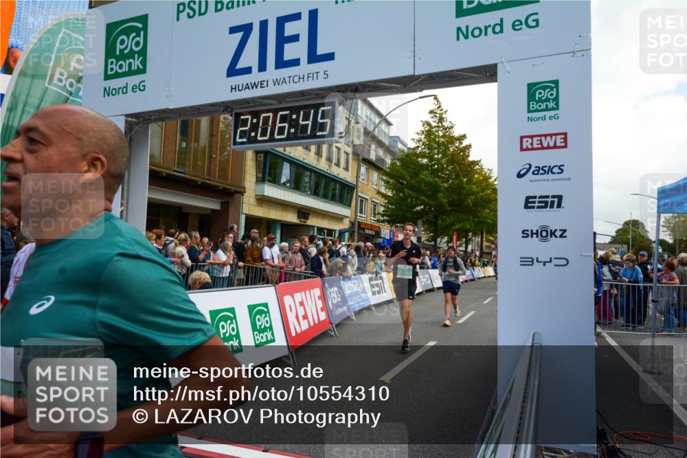 20.09.2026 - PSD Bank Halbmarathon LAZAROV Photography http://msf.ph/oto/10554310 20.09.2026 12:06:45 Ziel 1177, 1390, 1695, 2715, 2874, 3450, 4004, 4266, 4379, 4691, 4695, 4748, 4775 meine-sportfotos.de