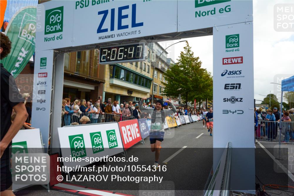 20.09.2026 - PSD Bank Halbmarathon LAZAROV Photography http://msf.ph/oto/10554316 20.09.2026 12:06:47 Ziel 1177, 1390, 1695, 2874, 3450, 4004, 4007, 4266, 4379, 4691, 4695, 4748, 4775 meine-sportfotos.de