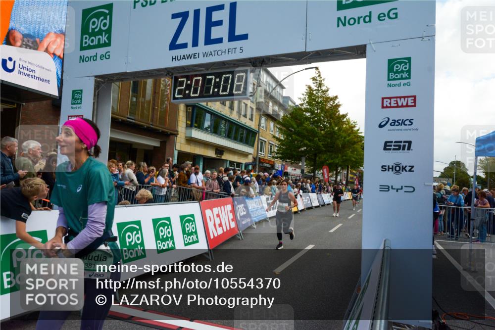 20.09.2026 - PSD Bank Halbmarathon LAZAROV Photography http://msf.ph/oto/10554370 20.09.2026 12:07:08 Ziel 1368, 1381, 2219, 3033, 3373, 3648, 4124, 4637 meine-sportfotos.de