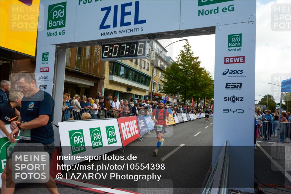 20.09.2026 - PSD Bank Halbmarathon LAZAROV Photography http://msf.ph/oto/10554398 20.09.2026 12:07:16 Ziel 1089, 1368, 1415, 2190, 3493, 3648, 4124, 4637 meine-sportfotos.de