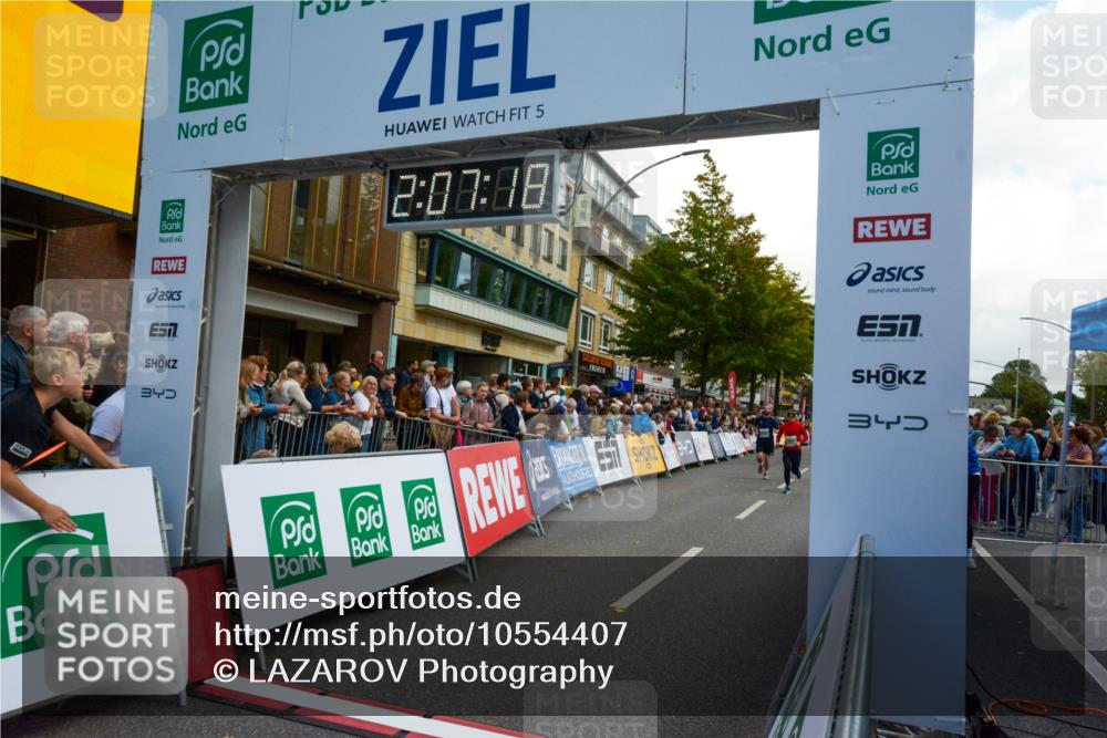 20.09.2026 - PSD Bank Halbmarathon LAZAROV Photography http://msf.ph/oto/10554407 20.09.2026 12:07:17 Ziel 1089, 1368, 1415, 2190, 3493, 3648, 4124, 4637 meine-sportfotos.de