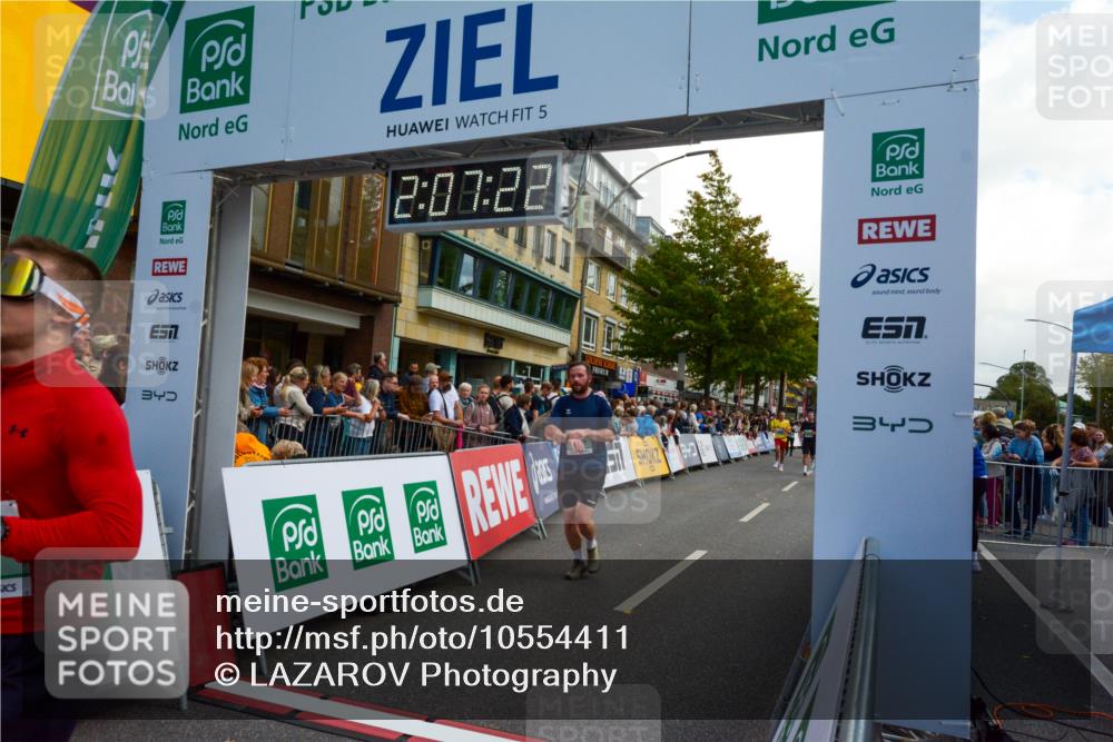 20.09.2026 - PSD Bank Halbmarathon LAZAROV Photography http://msf.ph/oto/10554411 20.09.2026 12:07:21 Ziel 1089, 1376, 1415, 1875, 2190, 2559, 3352, 3493, 3648, 3667, 4124 meine-sportfotos.de