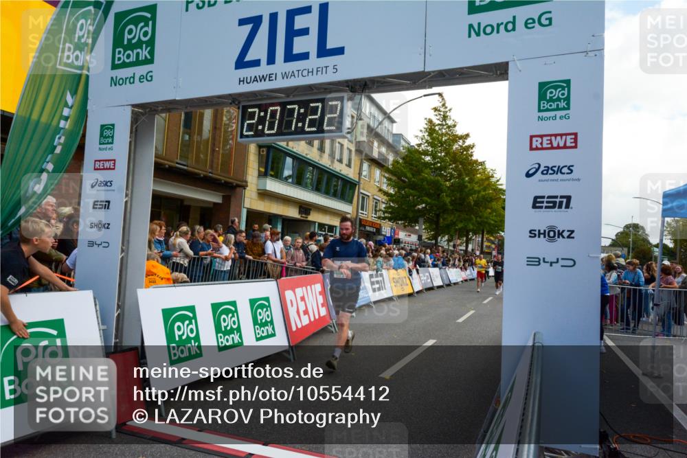 20.09.2026 - PSD Bank Halbmarathon LAZAROV Photography http://msf.ph/oto/10554412 20.09.2026 12:07:22 Ziel 1089, 1376, 1415, 1875, 2190, 2559, 3352, 3493, 3667, 4124 meine-sportfotos.de