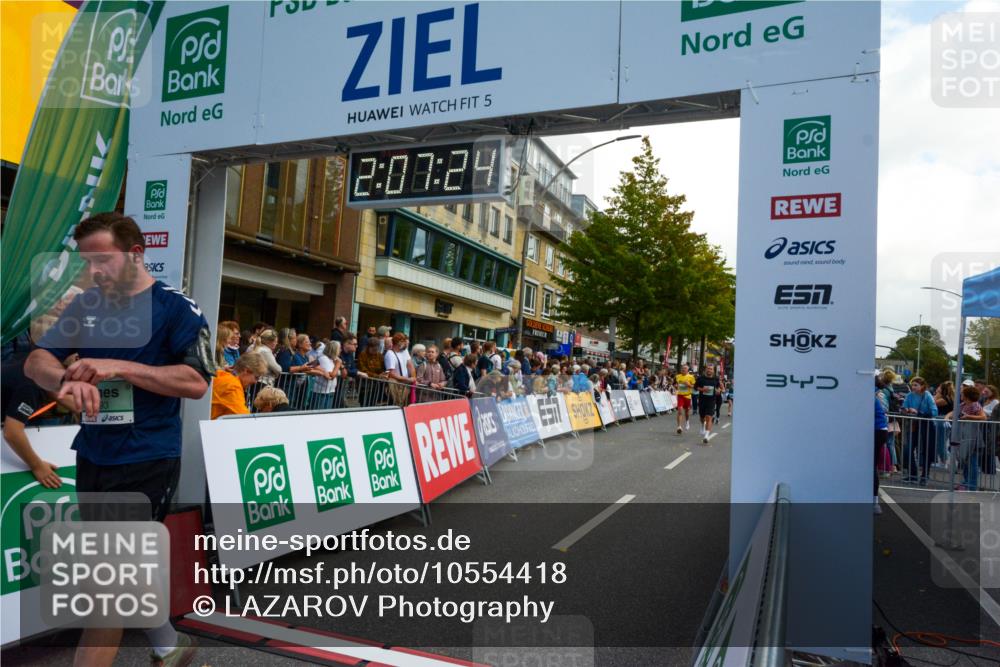 20.09.2026 - PSD Bank Halbmarathon LAZAROV Photography http://msf.ph/oto/10554418 20.09.2026 12:07:23 Ziel 1089, 1376, 1415, 1875, 2190, 2559, 2796, 3352, 3493, 3667, 4124 meine-sportfotos.de