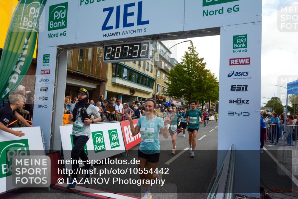 20.09.2026 - PSD Bank Halbmarathon LAZAROV Photography http://msf.ph/oto/10554442 20.09.2026 12:07:32 Ziel 1089, 1376, 1522, 1622, 1875, 2190, 2559, 2652, 2796, 3352, 3667, 4424 meine-sportfotos.de