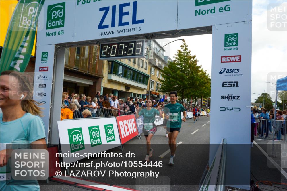 20.09.2026 - PSD Bank Halbmarathon LAZAROV Photography http://msf.ph/oto/10554446 20.09.2026 12:07:33 Ziel 1089, 1376, 1522, 1622, 1875, 1968, 2190, 2559, 2652, 2796, 3352, 3667, 4424 meine-sportfotos.de