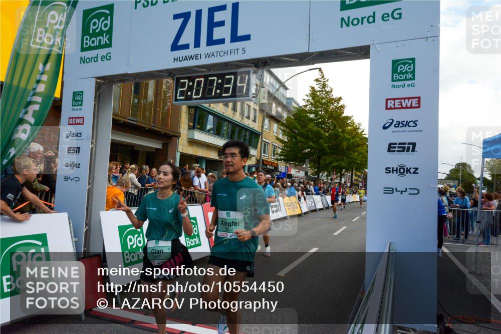 20.09.2026 - PSD Bank Halbmarathon LAZAROV Photography http://msf.ph/oto/10554450 20.09.2026 12:07:33 Ziel 1089, 1376, 1522, 1622, 1875, 1968, 2190, 2559, 2652, 2796, 3352, 3667, 4424 meine-sportfotos.de
