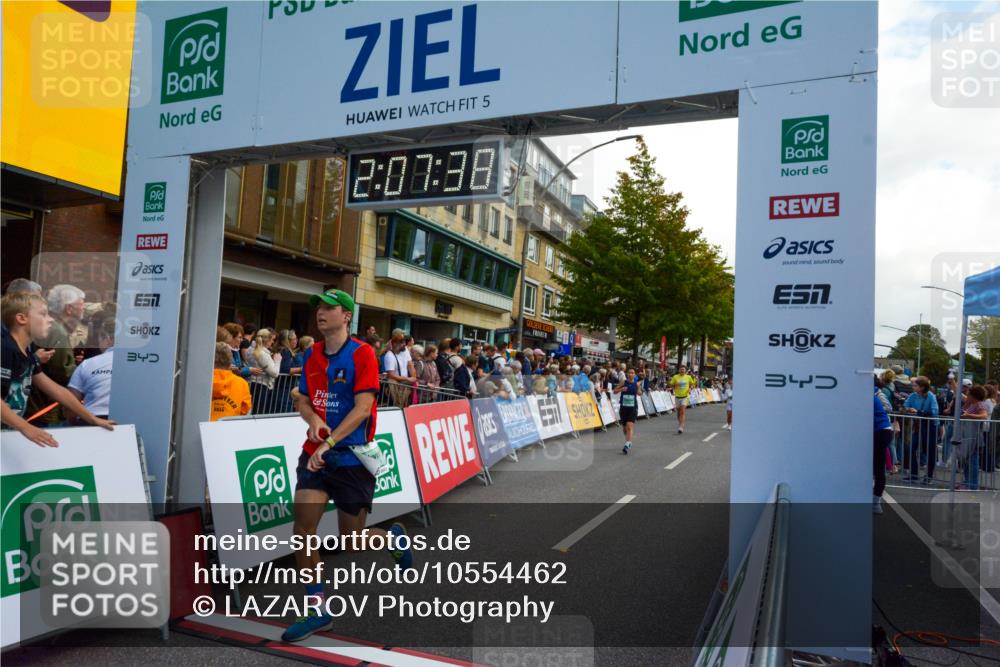 20.09.2026 - PSD Bank Halbmarathon LAZAROV Photography http://msf.ph/oto/10554462 20.09.2026 12:07:38 Ziel 1376, 1522, 1622, 1875, 1968, 2652, 2796, 3352, 3378, 3667, 4424 meine-sportfotos.de