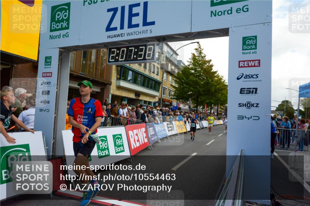 20.09.2026 - PSD Bank Halbmarathon LAZAROV Photography http://msf.ph/oto/10554463 20.09.2026 12:07:38 Ziel 1376, 1522, 1622, 1875, 1968, 2652, 2796, 3352, 3378, 3667, 4424 meine-sportfotos.de