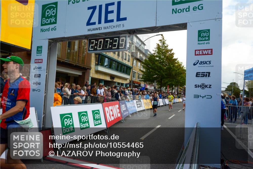 20.09.2026 - PSD Bank Halbmarathon LAZAROV Photography http://msf.ph/oto/10554465 20.09.2026 12:07:38 Ziel 1376, 1522, 1622, 1875, 1968, 2652, 2796, 3352, 3378, 3667, 4424 meine-sportfotos.de