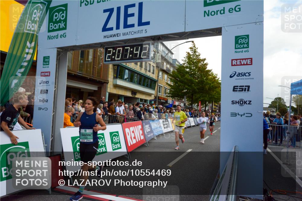 20.09.2026 - PSD Bank Halbmarathon LAZAROV Photography http://msf.ph/oto/10554469 20.09.2026 12:07:41 Ziel 1522, 1600, 1622, 1705, 1968, 2652, 2796, 3378, 4424 meine-sportfotos.de