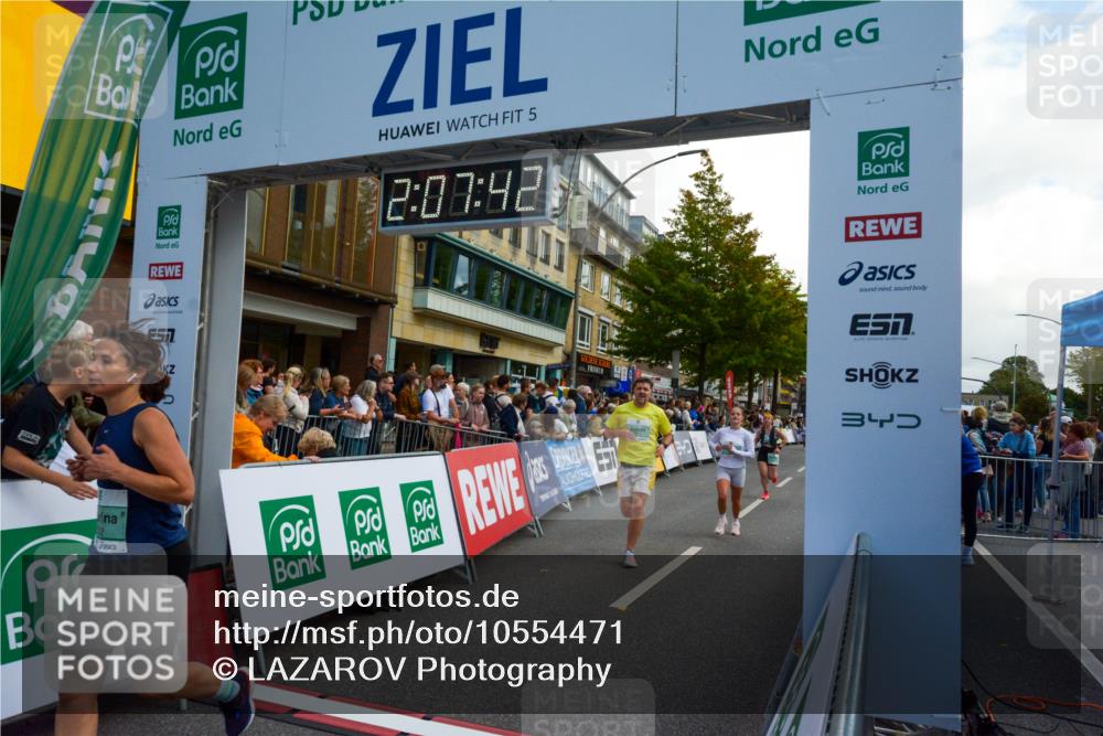 20.09.2026 - PSD Bank Halbmarathon LAZAROV Photography http://msf.ph/oto/10554471 20.09.2026 12:07:41 Ziel 1522, 1600, 1622, 1705, 1968, 2652, 2796, 3378, 4424 meine-sportfotos.de