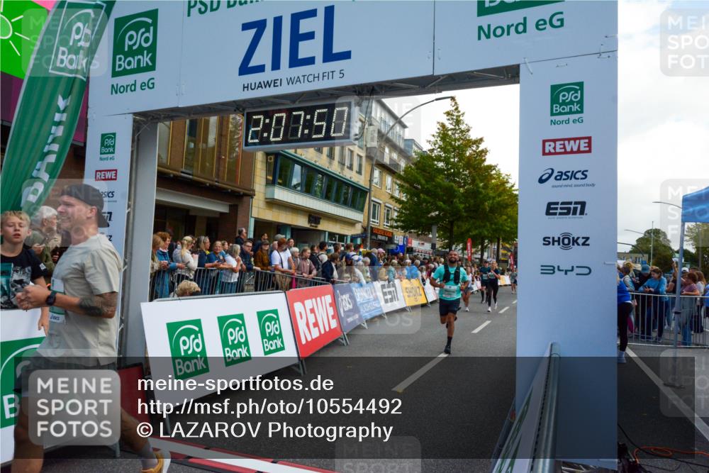 20.09.2026 - PSD Bank Halbmarathon LAZAROV Photography http://msf.ph/oto/10554492 20.09.2026 12:07:50 Ziel 1238, 1600, 1705, 1968, 2173, 2499, 3219, 3378, 3486, 3487, 4776 meine-sportfotos.de