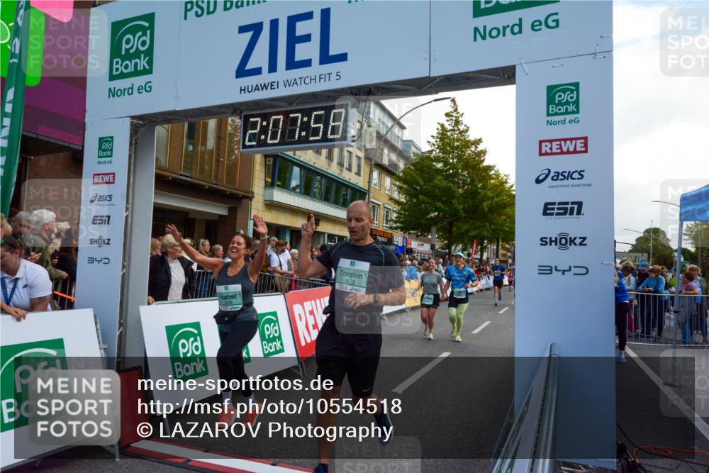 20.09.2026 - PSD Bank Halbmarathon LAZAROV Photography http://msf.ph/oto/10554518 20.09.2026 12:07:57 Ziel 1228, 1238, 1600, 1705, 2173, 2499, 3219, 3486, 3487, 4502, 4776 meine-sportfotos.de