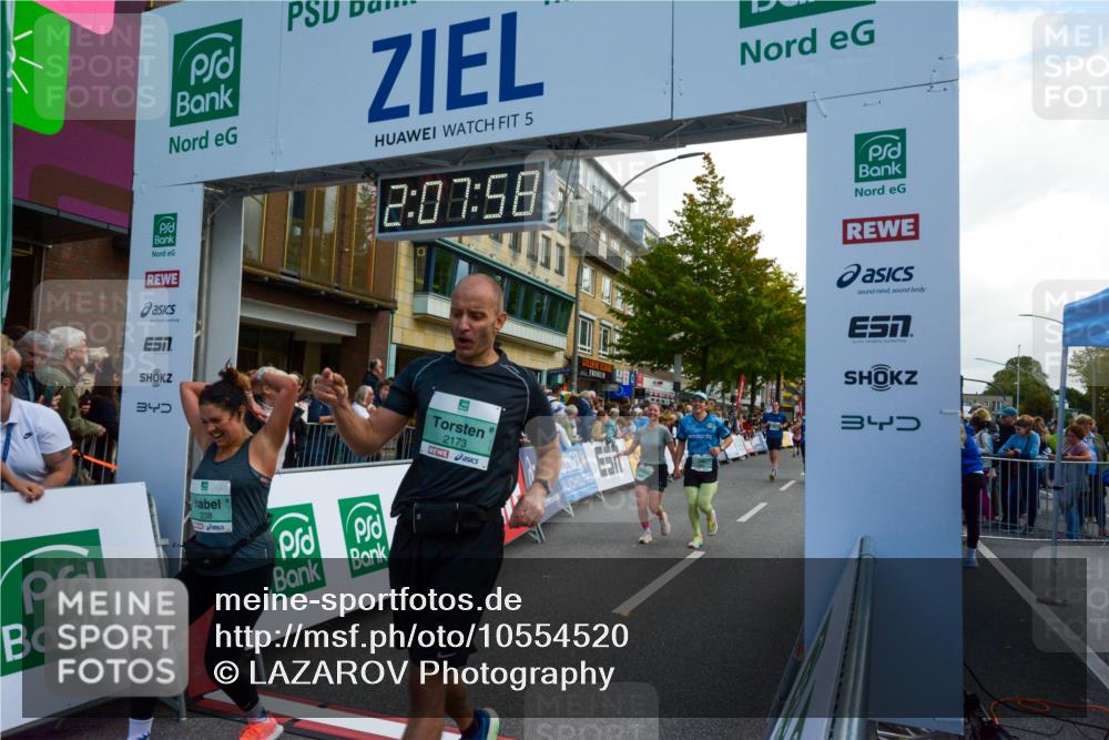 20.09.2026 - PSD Bank Halbmarathon LAZAROV Photography http://msf.ph/oto/10554520 20.09.2026 12:07:57 Ziel 1228, 1238, 1600, 1705, 2173, 2499, 3219, 3486, 3487, 4502, 4776 meine-sportfotos.de