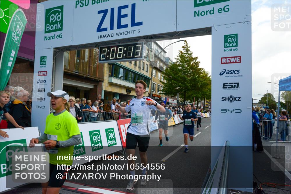 20.09.2026 - PSD Bank Halbmarathon LAZAROV Photography http://msf.ph/oto/10554556 20.09.2026 12:08:12 Ziel 1228, 1886, 2298, 2340, 2875, 2905, 2970, 3128, 3130, 3466, 3753 meine-sportfotos.de