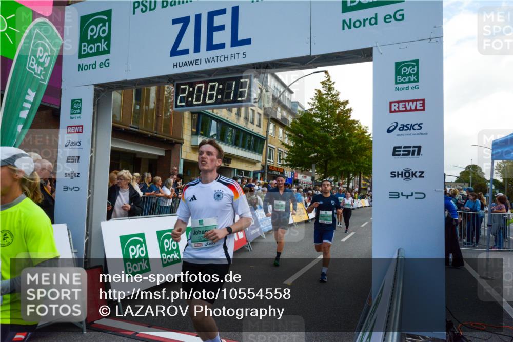 20.09.2026 - PSD Bank Halbmarathon LAZAROV Photography http://msf.ph/oto/10554558 20.09.2026 12:08:13 Ziel 1228, 1886, 2298, 2340, 2875, 2905, 2970, 3128, 3130, 3466, 3753 meine-sportfotos.de