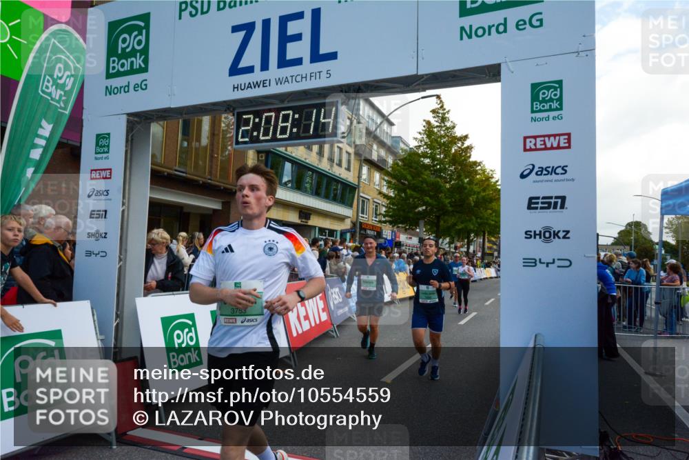 20.09.2026 - PSD Bank Halbmarathon LAZAROV Photography http://msf.ph/oto/10554559 20.09.2026 12:08:13 Ziel 1228, 1886, 2298, 2340, 2875, 2905, 2970, 3128, 3130, 3466, 3753 meine-sportfotos.de
