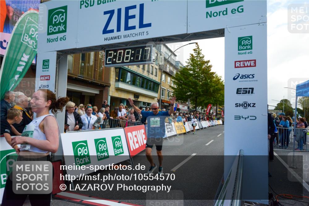 20.09.2026 - PSD Bank Halbmarathon LAZAROV Photography http://msf.ph/oto/10554570 20.09.2026 12:08:16 Ziel 1886, 2298, 2340, 2875, 2905, 2970, 3128, 3130, 3466, 3753 meine-sportfotos.de
