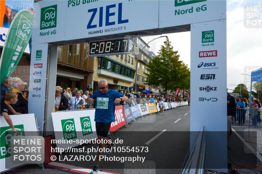 20.09.2026 - PSD Bank Halbmarathon LAZAROV Photography http://msf.ph/oto/10554573 20.09.2026 12:08:17 Ziel 1886, 2298, 2340, 2875, 2905, 2970, 3753 meine-sportfotos.de