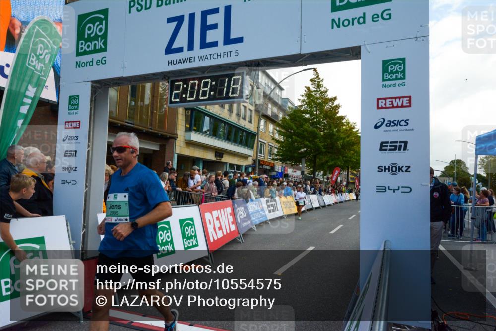 20.09.2026 - PSD Bank Halbmarathon LAZAROV Photography http://msf.ph/oto/10554575 20.09.2026 12:08:17 Ziel 1886, 2298, 2340, 2875, 2905, 2970, 3753 meine-sportfotos.de
