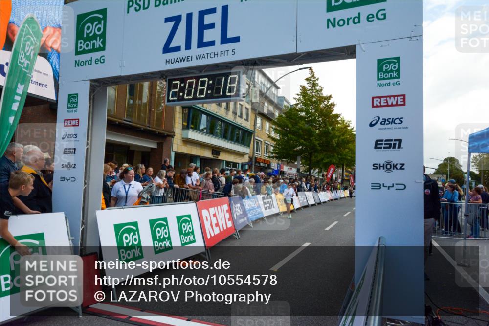 20.09.2026 - PSD Bank Halbmarathon LAZAROV Photography http://msf.ph/oto/10554578 20.09.2026 12:08:18 Ziel 1886, 2298, 2340, 2875, 2905, 2970, 3753 meine-sportfotos.de